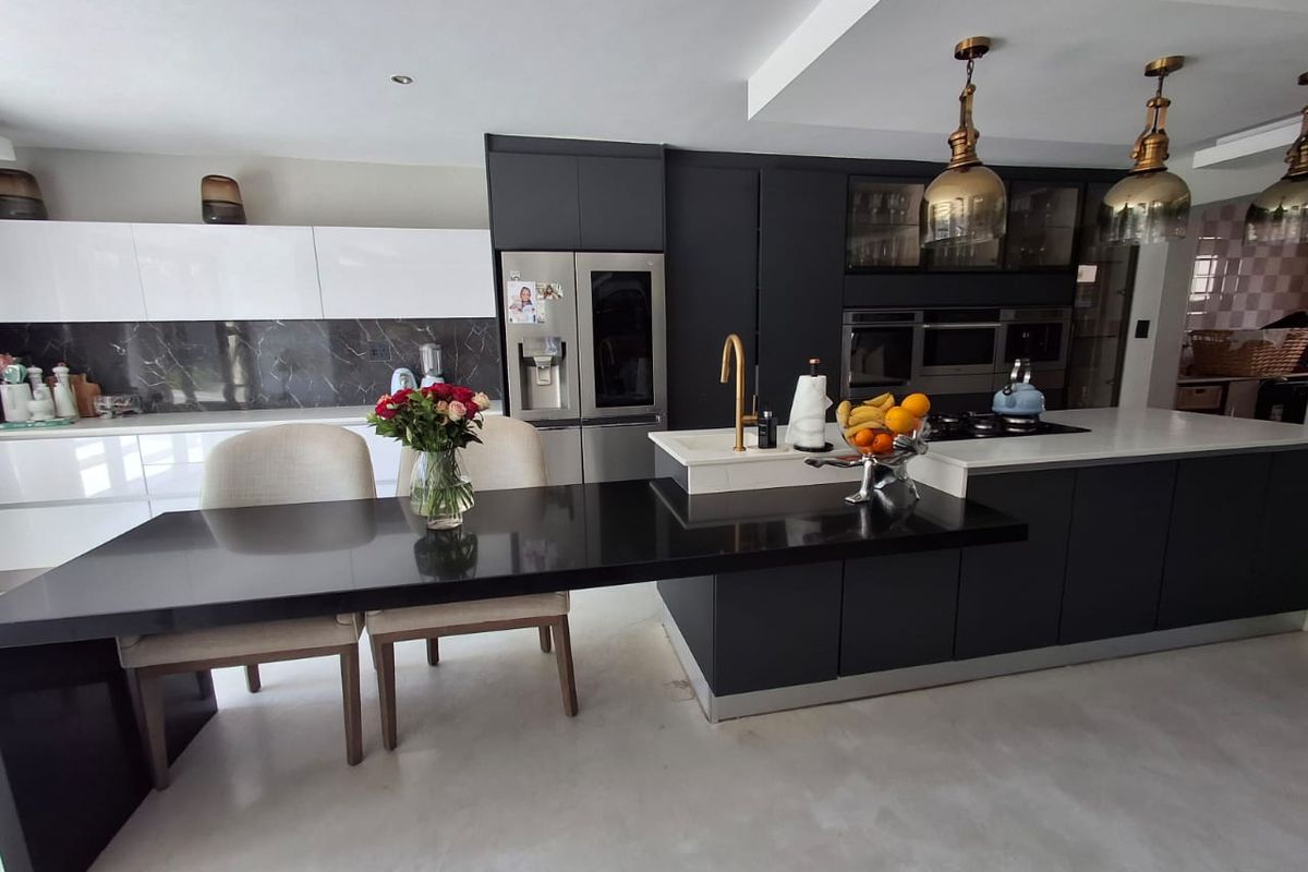 Elegant Double-Storey Home for Sale in Thornbrook Golf Estate, Theresapark - Photo 3