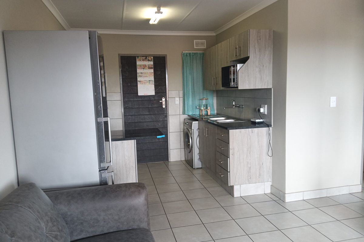 Modern 2-Bed Apartment for Sale – The Junction, Centurion - Photo 5