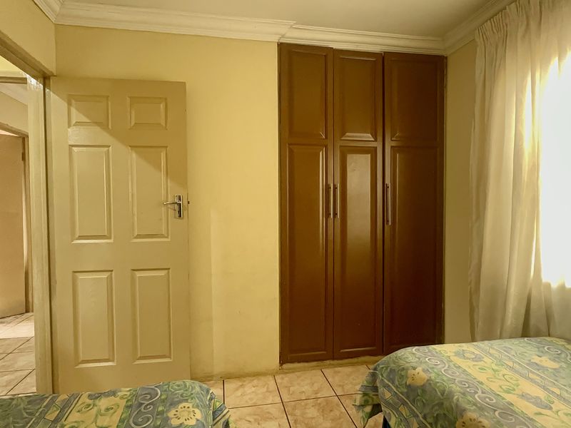 Neat Family Home in Tsakane Ext 5 - Photo 10