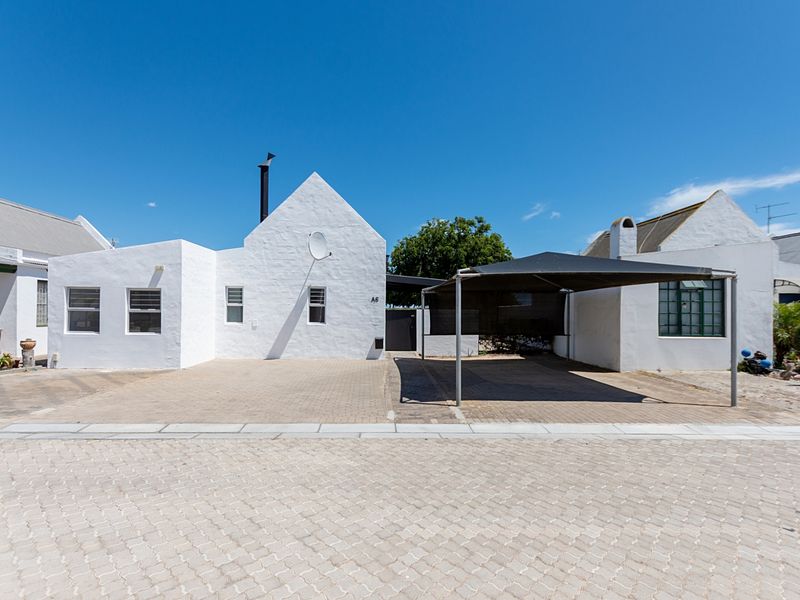 A Comfortable, Easy-Living Home for the Next Chapter - Photo 1