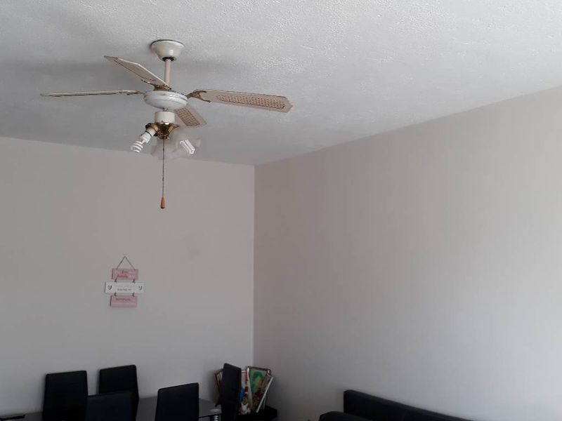 Exceptional Ground-Floor Unit within a Secure Enclosure and Steady Rental Income Opportunity - Photo 8