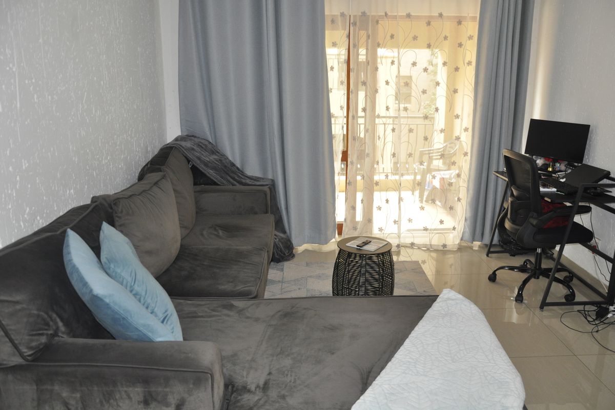 Modern First Floor Living in the Heart of Lonehill – Perfect for First-Time Buyers & Investors - Photo 4