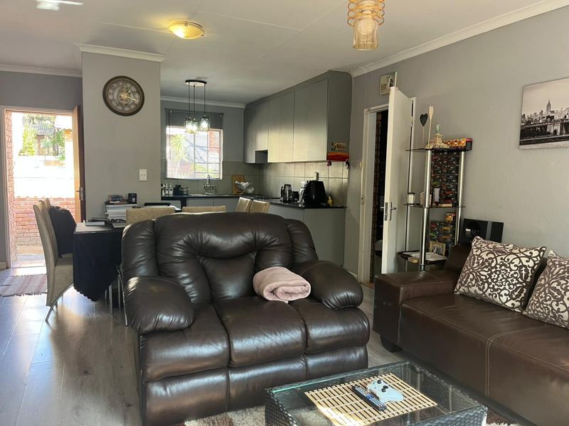 lovely 2 bedroom Townhouse in Interlagos, Kyalami Hills - Photo 5