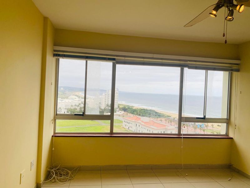 2.5 bedroom beachfront living, close to Suncoast Casino and steps away from the Beach - Photo 6