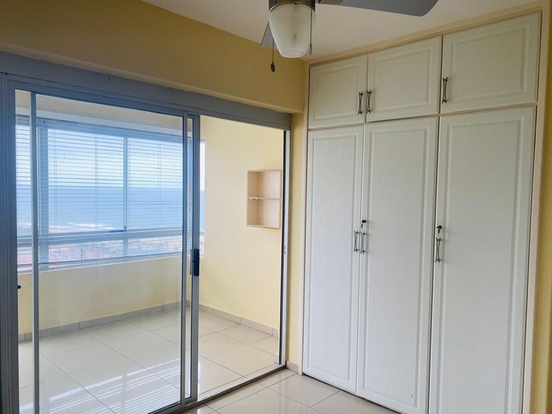 2.5 bedroom beachfront living, close to Suncoast Casino and steps away from the Beach - Photo 4