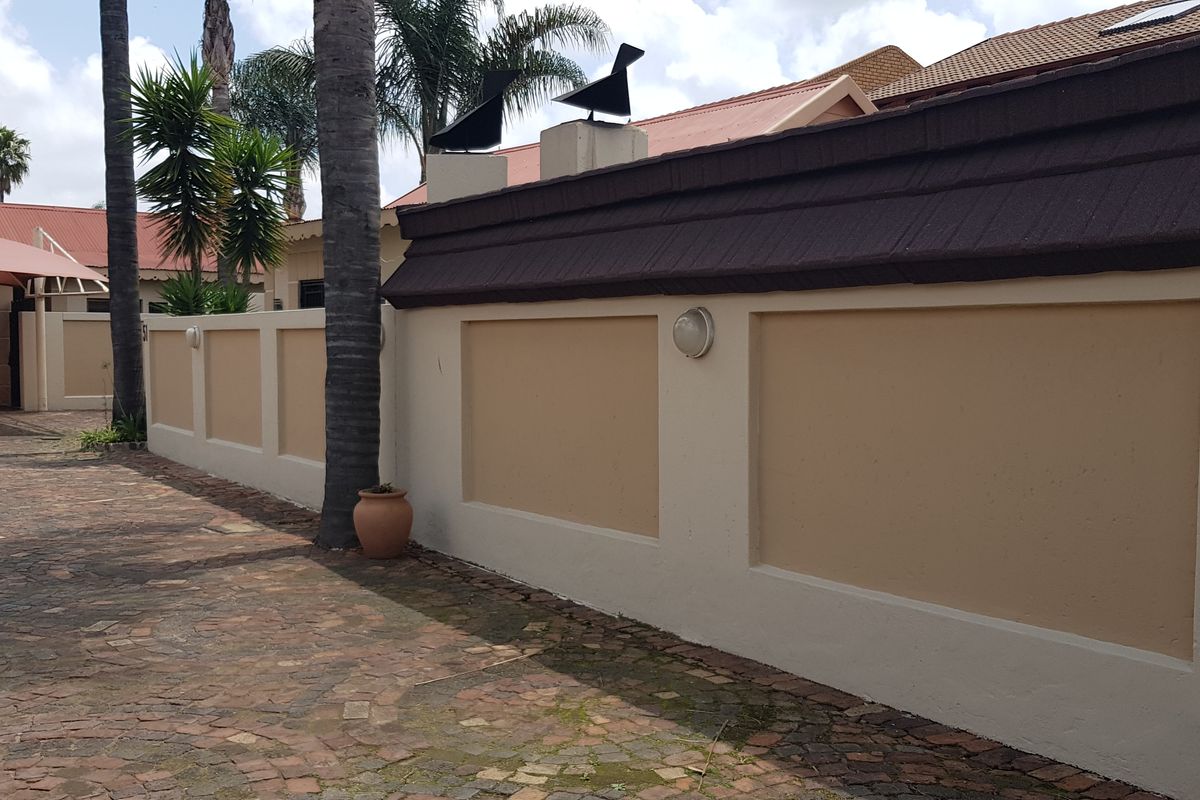 House for Sale – Full Title Property - Photo 2