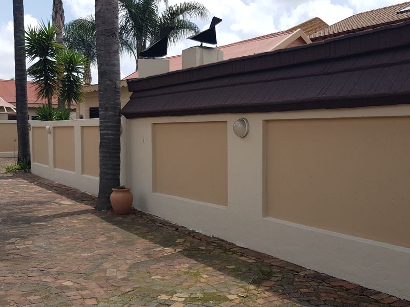 House for Sale – Full Title Property - Photo 2