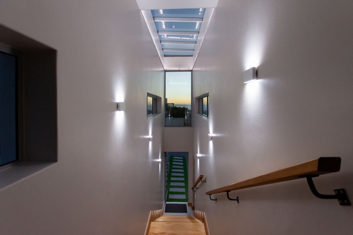 Modern Masterpiece with Ocean views - Photo 5