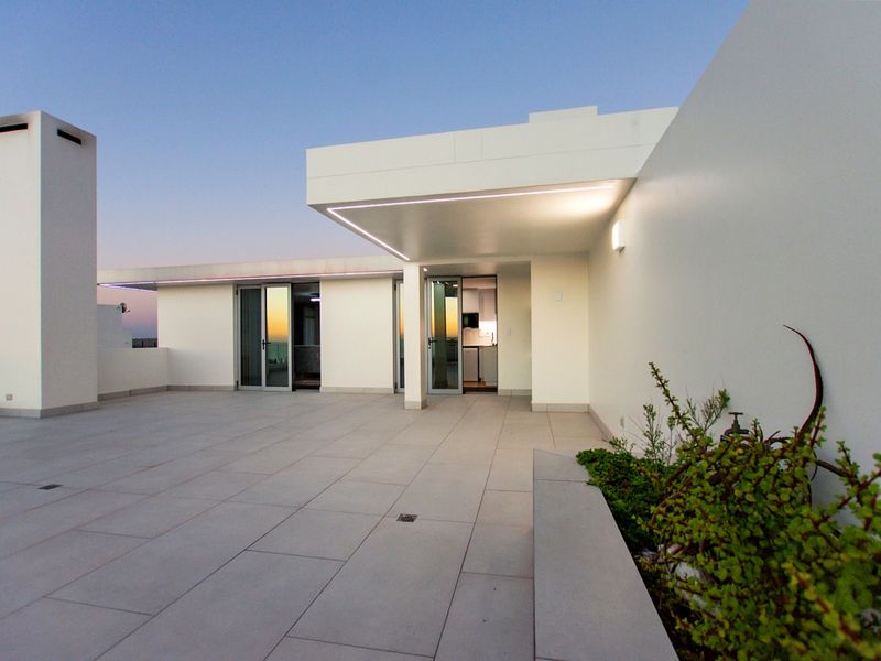 Modern Masterpiece with Ocean views - Photo 3