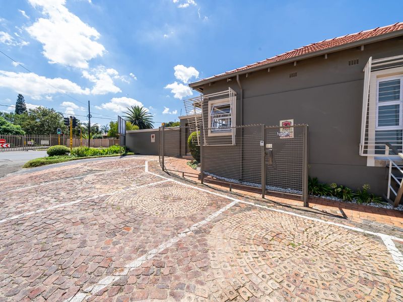 DUAL PROPERTY INVESTMENT , PRIME COMMERCIAL AND RESIDENTIAL - Photo 3