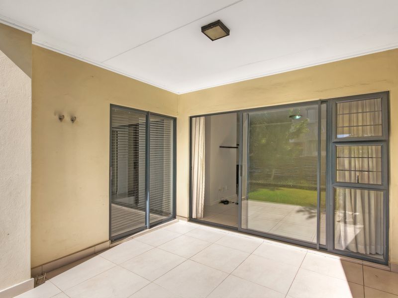 Investment Opportunity or Future Dream Home – 3 Bedroom Ground Floor Apartment in Kyalami Hills - Photo 7