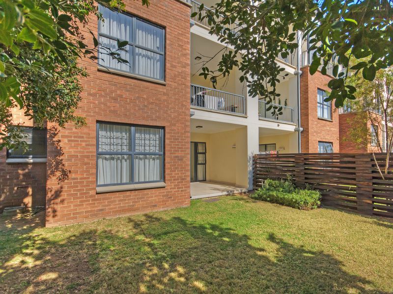 Investment Opportunity or Future Dream Home – 3 Bedroom Ground Floor Apartment in Kyalami Hills - Photo 1