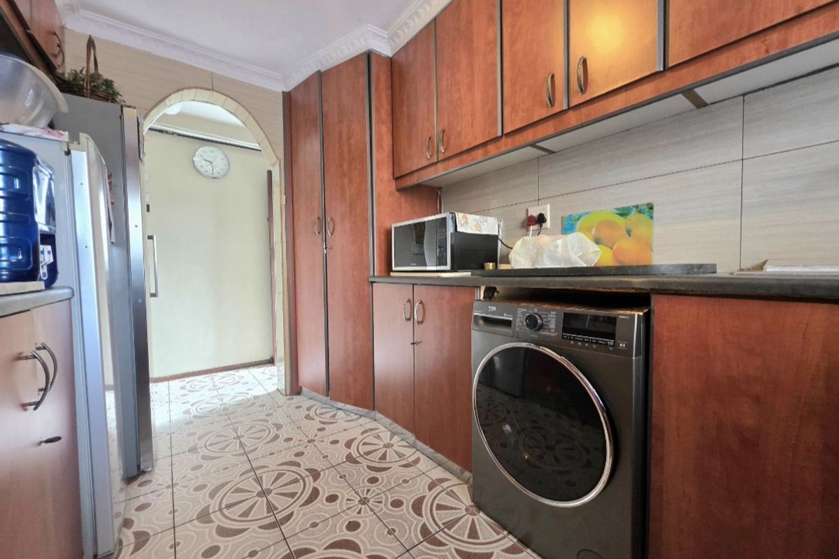 Freehold For Sale In Isipingo - Photo 3