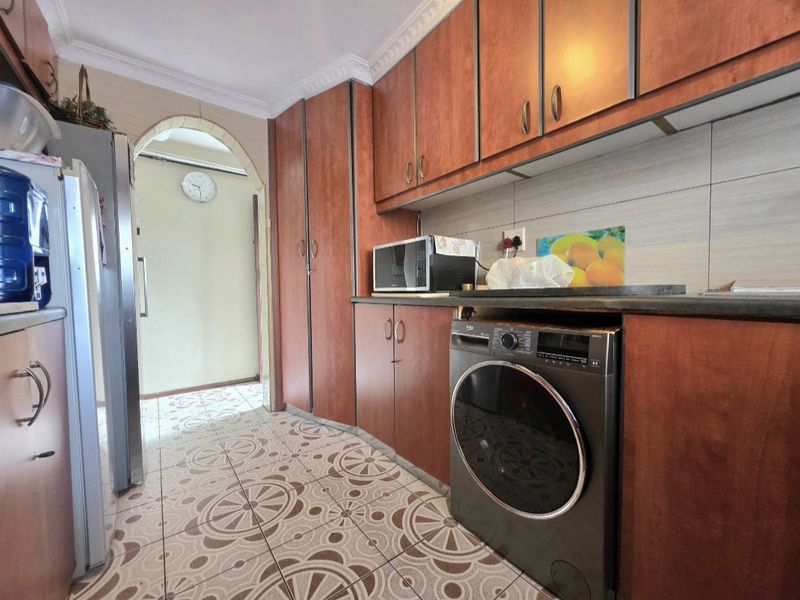 Freehold For Sale In Isipingo - Photo 3