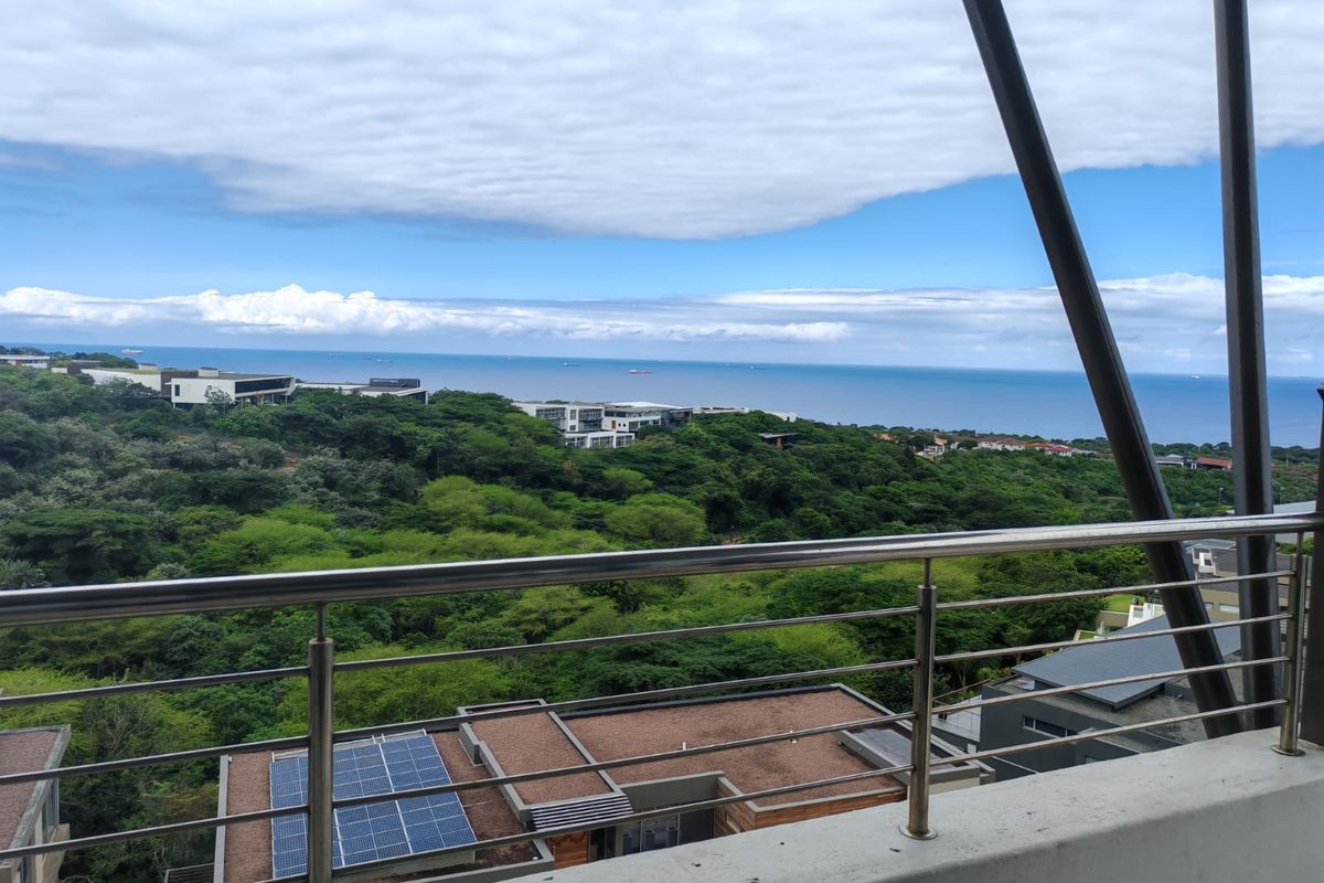 Elegant 3 Bedroom Apartment with Panoramic Sea Views. - Photo 2