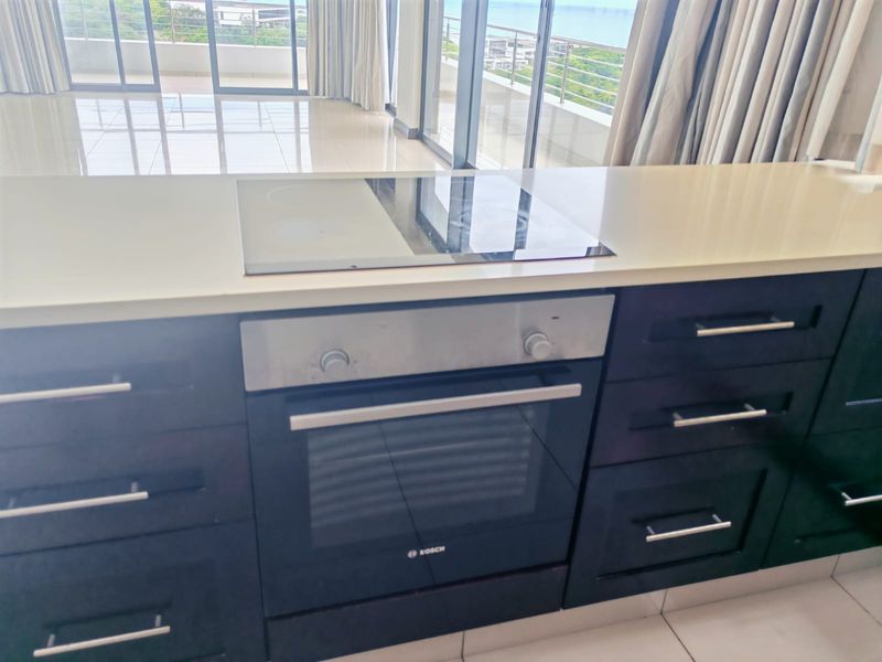 Elegant 3 Bedroom Apartment with Panoramic Sea Views. - Photo 8