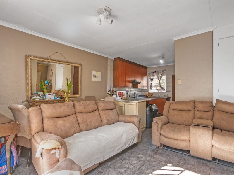 3 Bedroom Garden Townhouse for Sale in Monte Cristo, Kyalami Hills - Photo 5