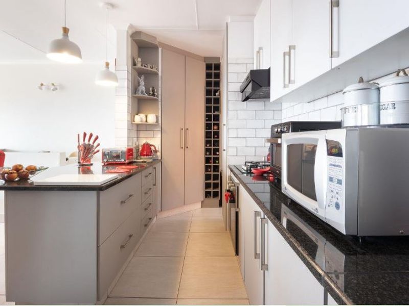 Well appointed duet for sale in Island View - Photo 10