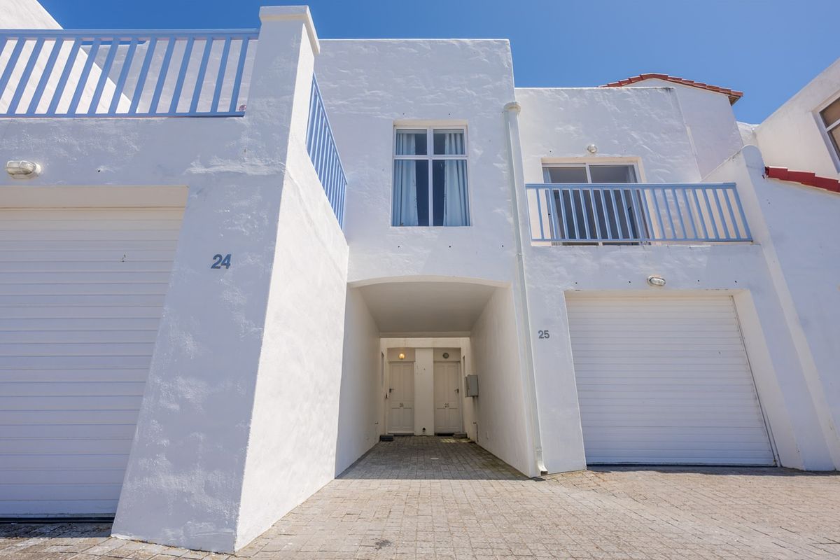 Effortless Coastal Living at Its Finest! - Photo 4