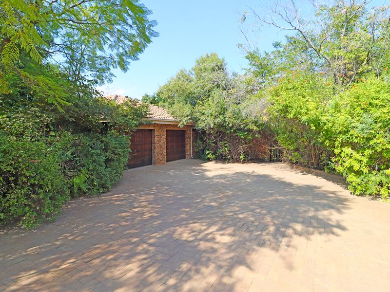 A Unique Property Offering a Home, Cottage, Business Rights and Equestrian Facilities - Photo 2