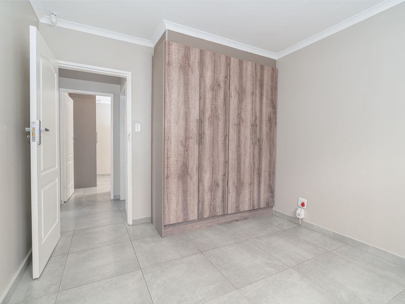 Save Big with Transfer Fees Included – Modern 3 Bedroom Gem in Silkaatzkop, Secunda - Photo 7