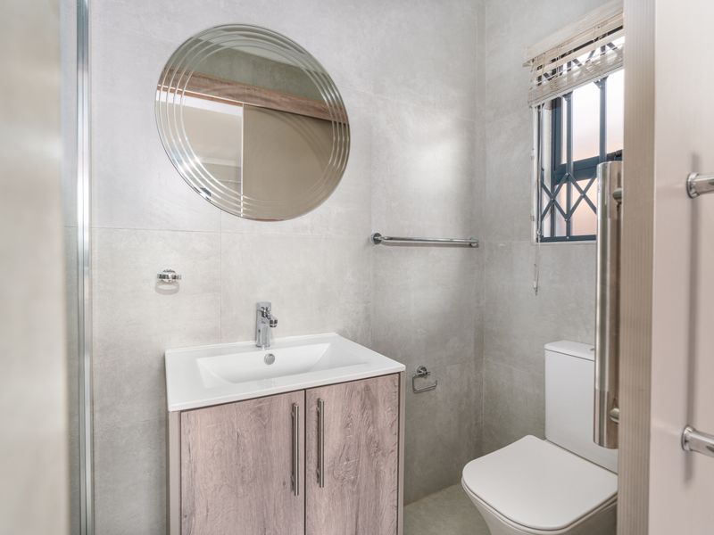 Save Big with Transfer Fees Included – Modern 3 Bedroom Gem in Silkaatzkop, Secunda - Photo 6