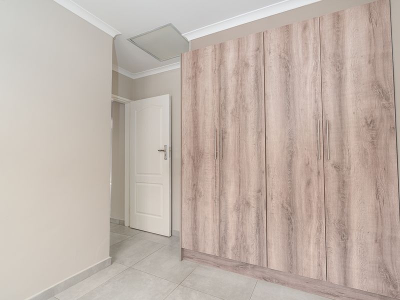 Save Big with Transfer Fees Included – Modern 3 Bedroom Gem in Silkaatzkop, Secunda - Photo 9