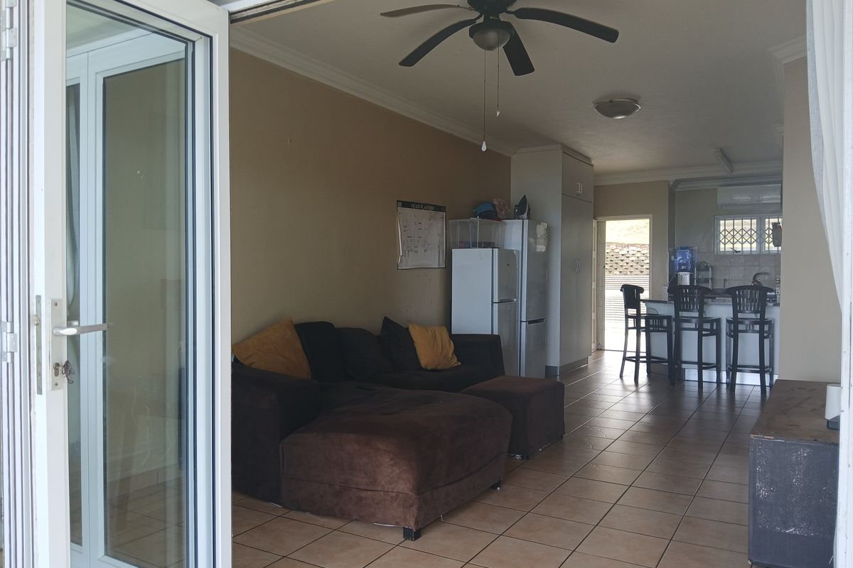 Ocean View Holiday Apartment - Photo 3