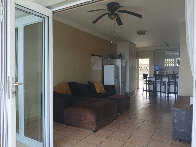 Ocean View Holiday Apartment - Photo 3