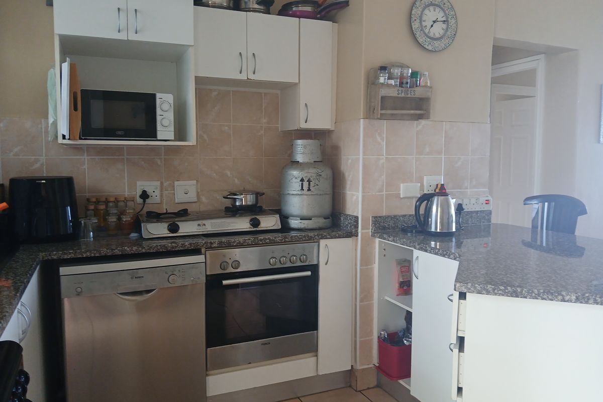 Ocean View Holiday Apartment - Photo 4