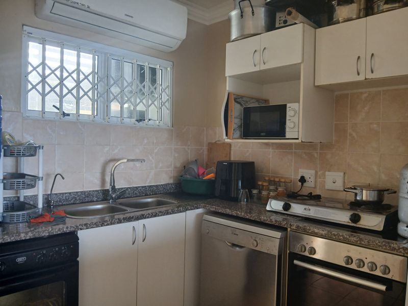 Ocean View Holiday Apartment - Photo 5