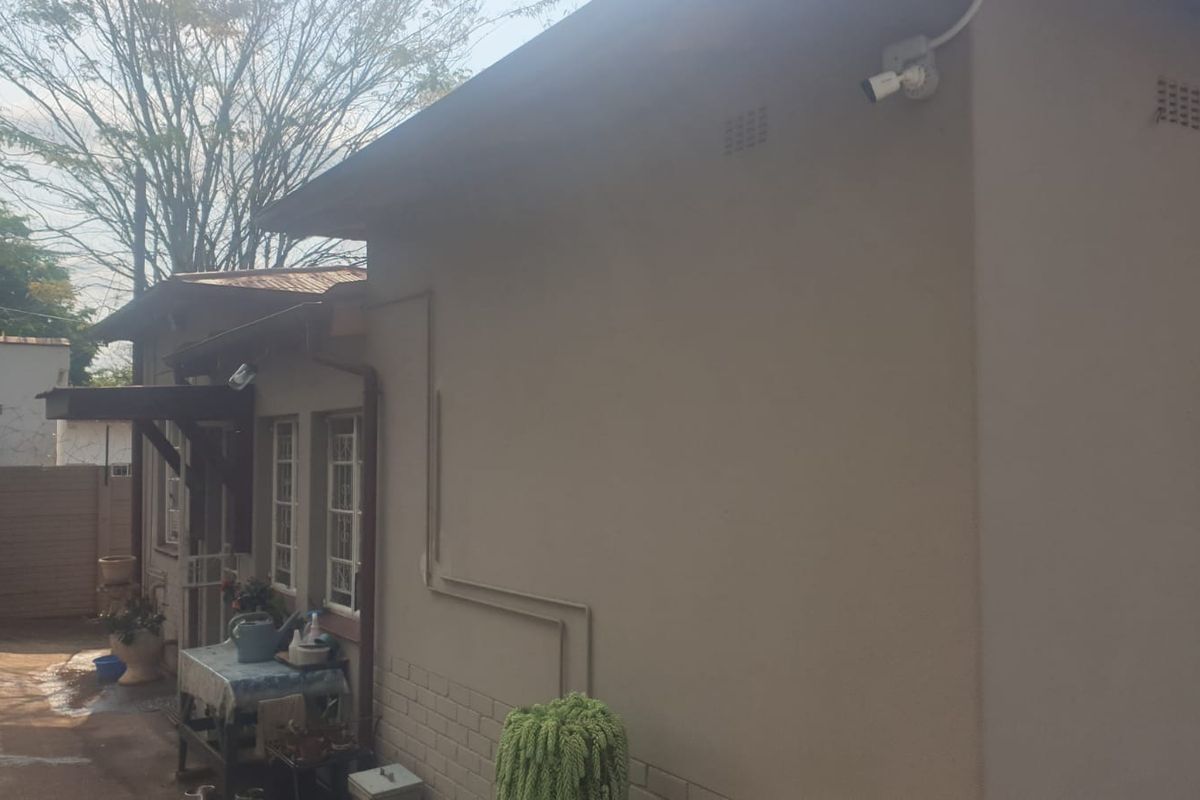 Affordable Elegance in a Well‐Kept Family Home - Photo 5