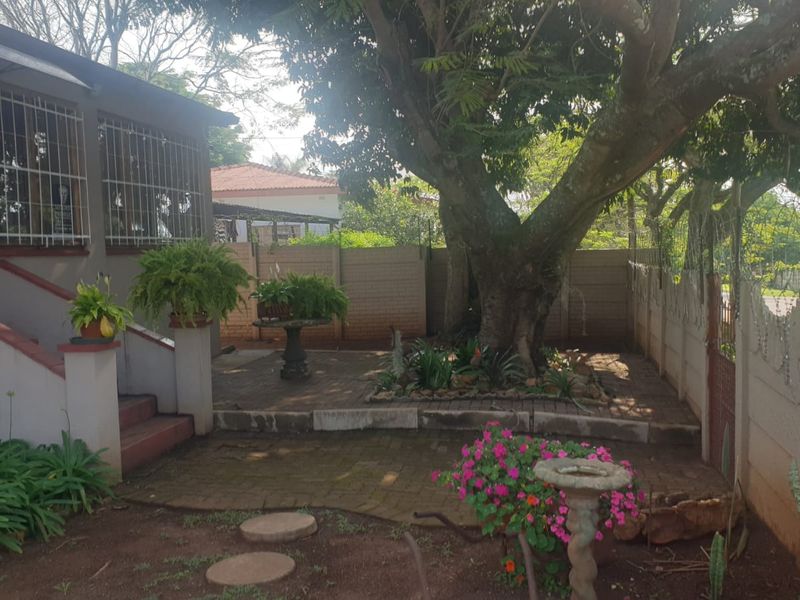 Affordable Elegance in a Well‐Kept Family Home - Photo 8