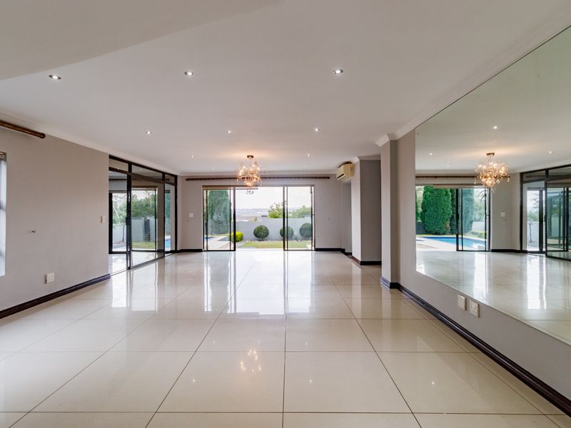 This Dream oasis awaits you! - Photo 3