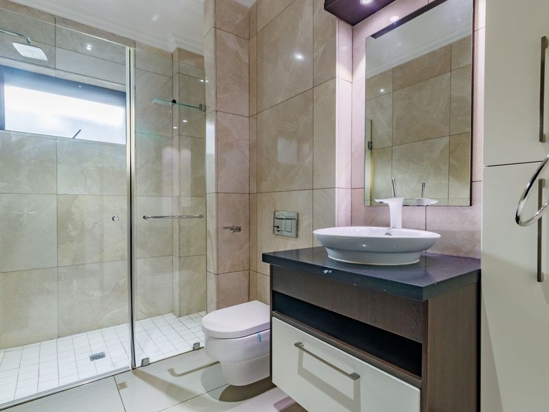 This Dream oasis awaits you! - Photo 10