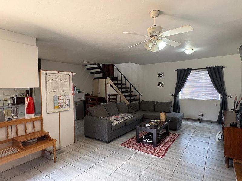 Spacious 3-Bedroom Duplexes With Great Potential! - Photo 5