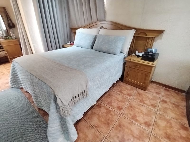 Charming 3-bedroom home in Safari Gardens, Rustenburg—perfect for family living and ready for you! - Photo 10