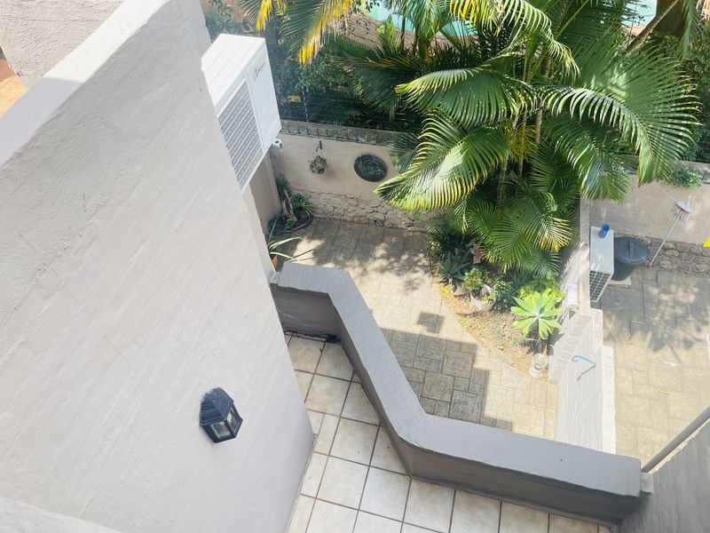 Spacious 3-Apartment located in Musgrave Road. - Photo 2