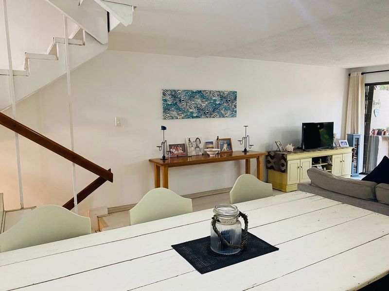 Spacious 3-Apartment located in Musgrave Road. - Photo 8