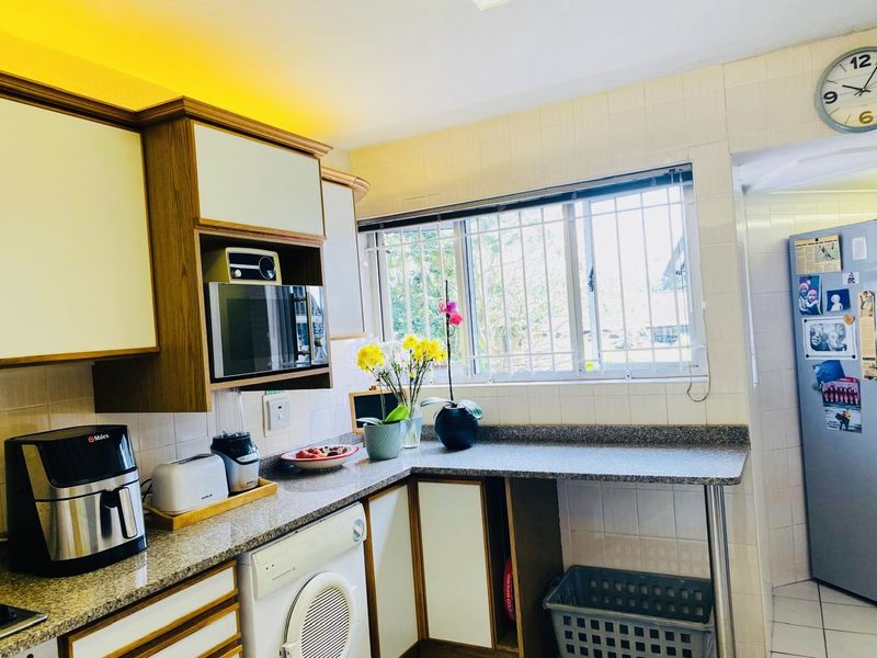 Spacious 3-Apartment located in Musgrave Road. - Photo 5