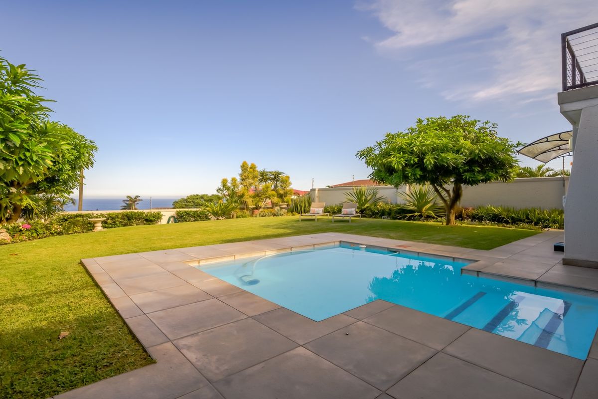Furnished Coastal Luxury Retreat with ocean view - Photo 4