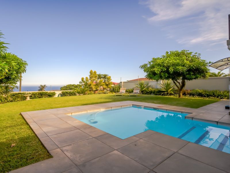 Furnished Coastal Luxury Retreat with ocean view - Photo 4