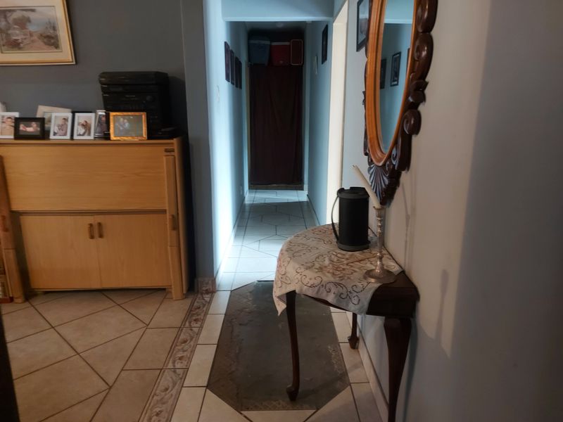 NEW INVESTORS HOME IN OOSEINDE, RUSTENBURG, FOR SALE - Photo 3