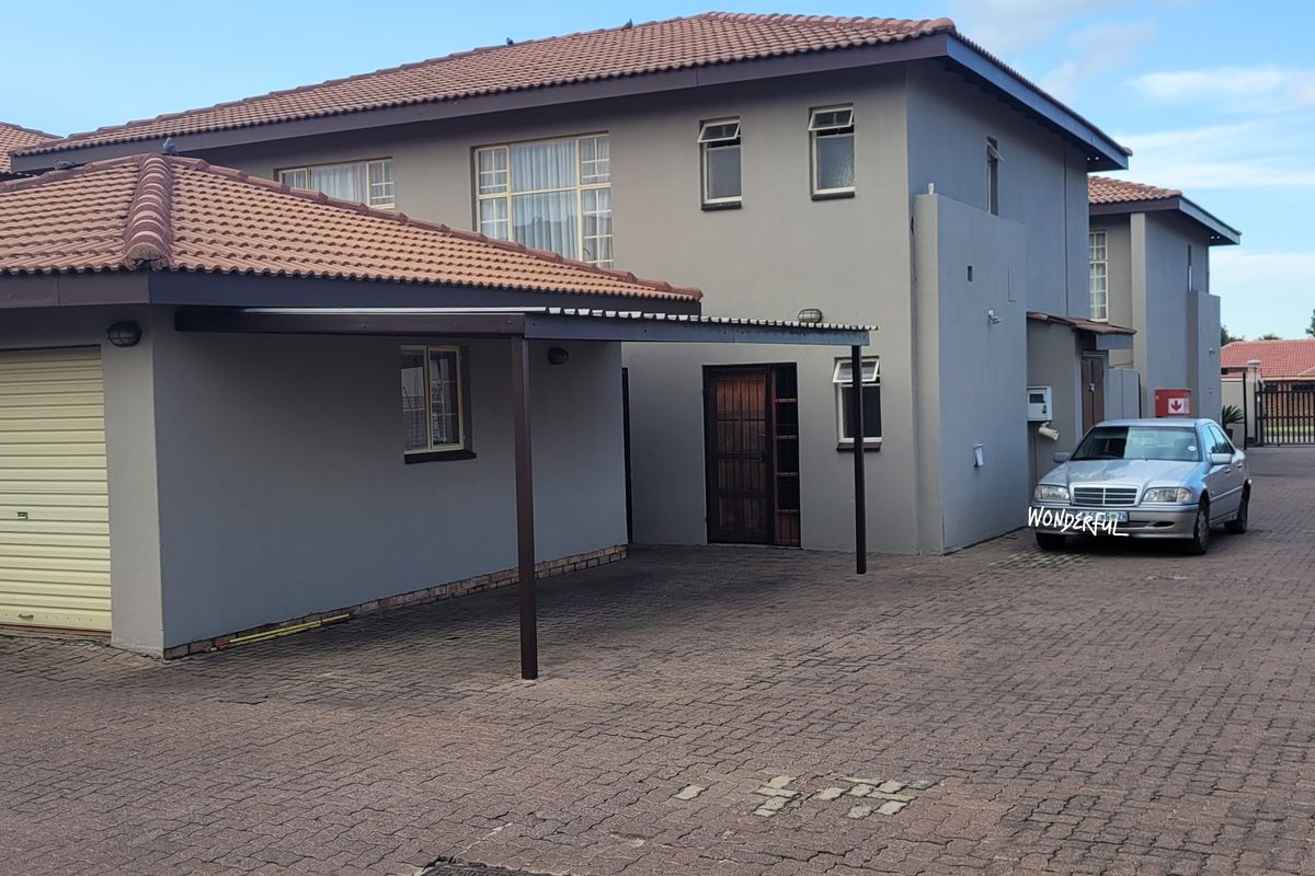 It is well-loved! - Photo 3