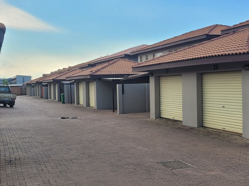 It is well-loved! - Photo 2