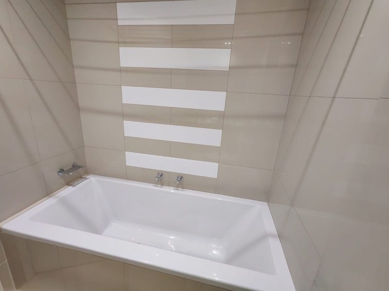 Stunning air bnb Beachfront Apartment with Private Balcony... views for days!!! - Photo 9