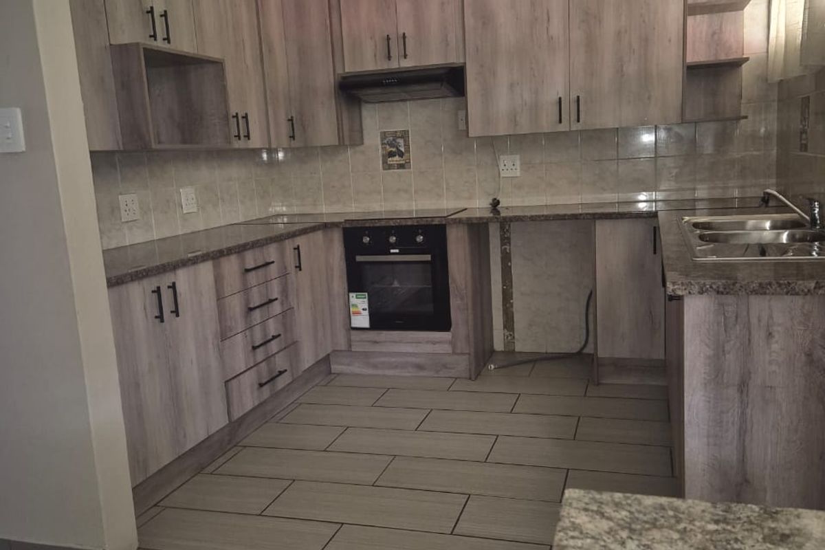 3 Bedroom Townhouse for sale in Ext 23 - Photo 4