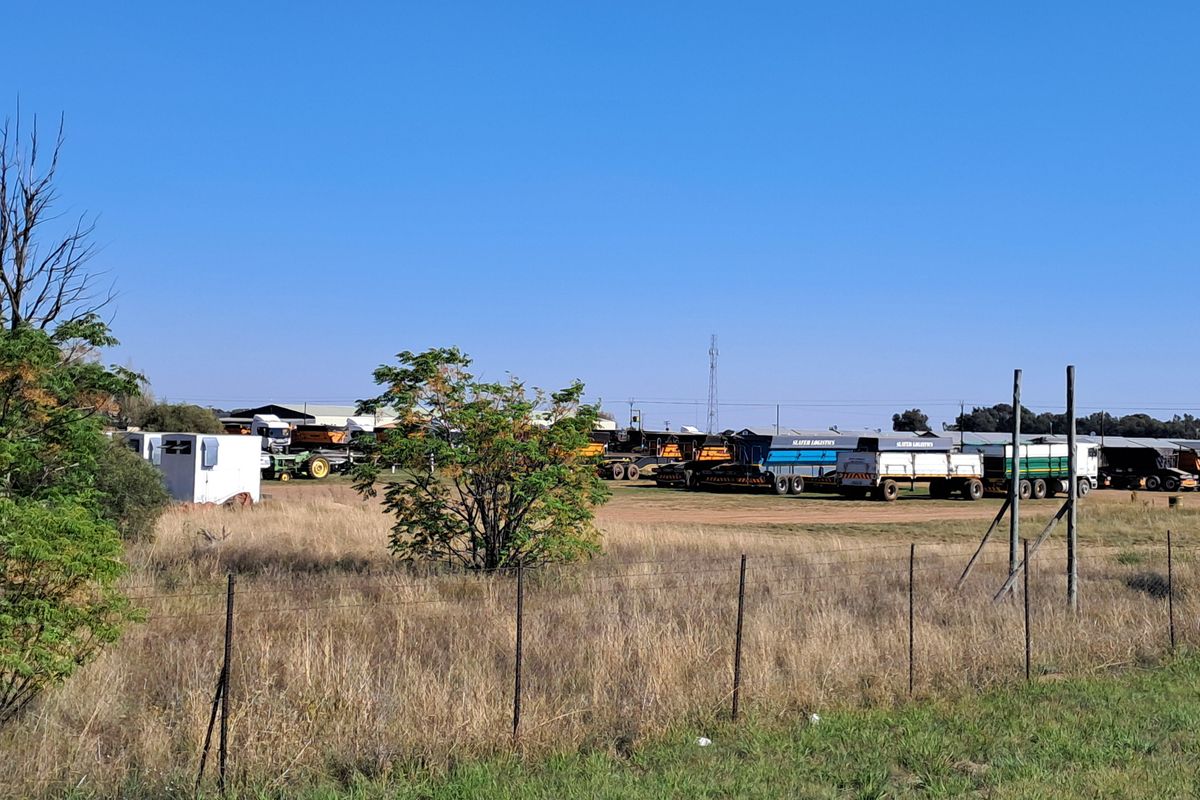 6.68-Hectare smallholding - approved for Commercial/Light Industrial zoning. - Photo 2