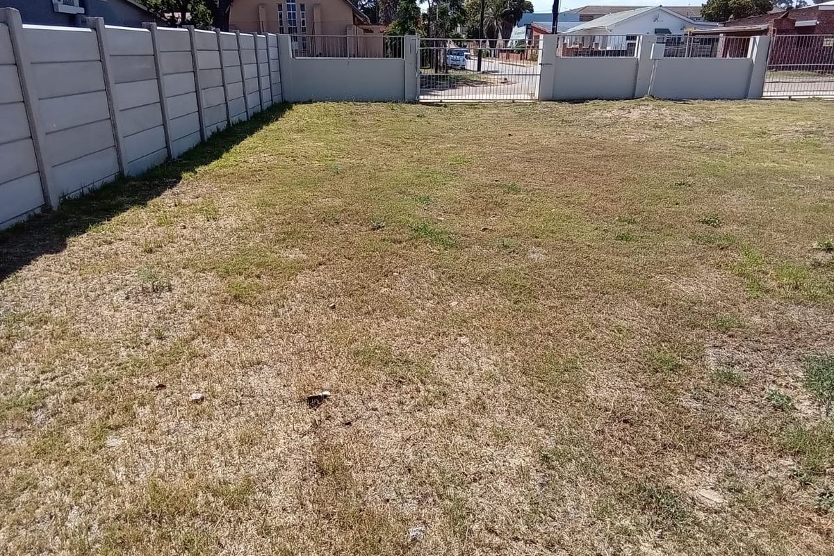 Property for Sale – Spacious 763 m2 Stand with Business Rights in Uitenhage Central - Photo 5