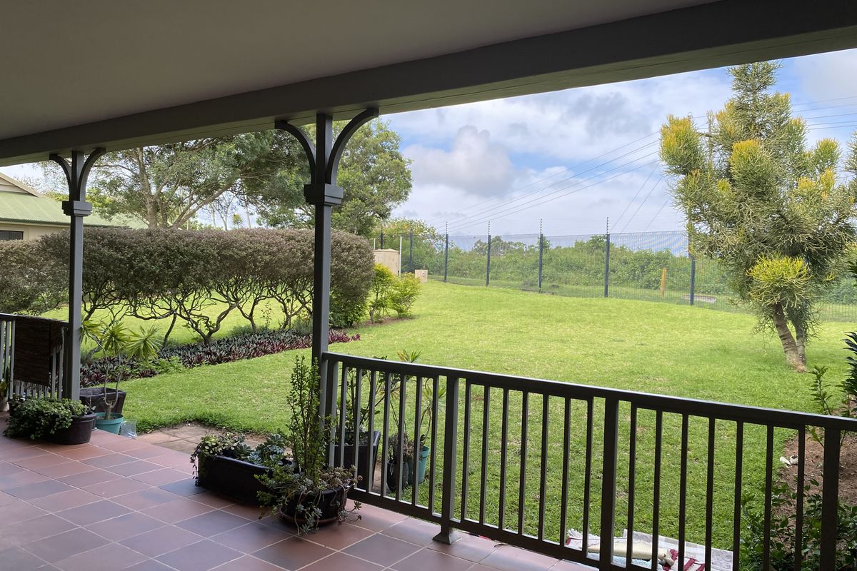 Frontline Ground Floor with Large Patio & Garden Area - Photo 3